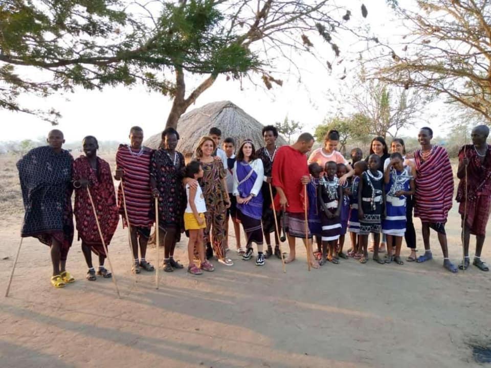 Camp Bastian Mikumi Villa Bagian luar foto