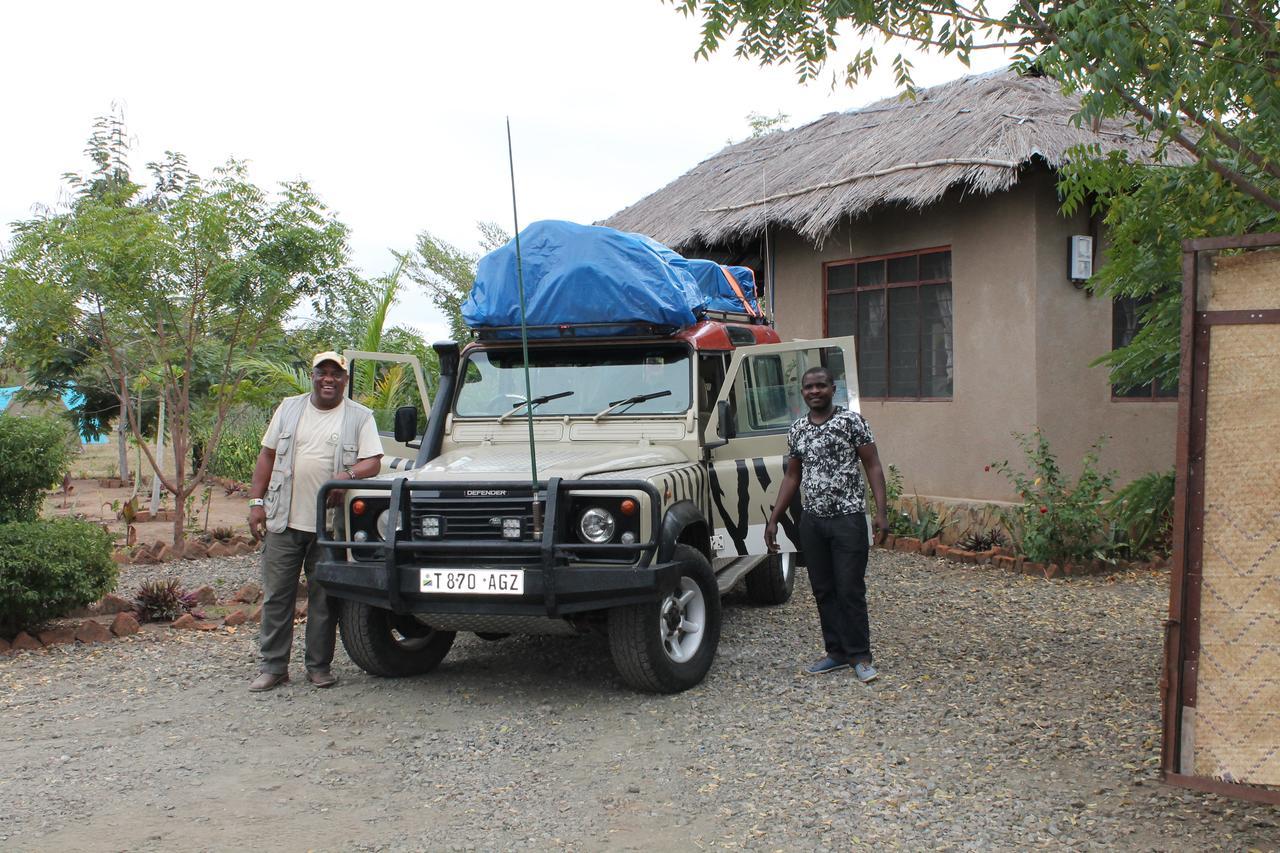 Camp Bastian Mikumi Villa Bagian luar foto
